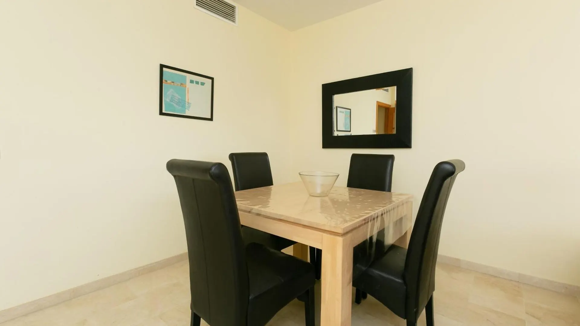 Tranquilo apartamento junto al campo de Golf Mijas Apartmán