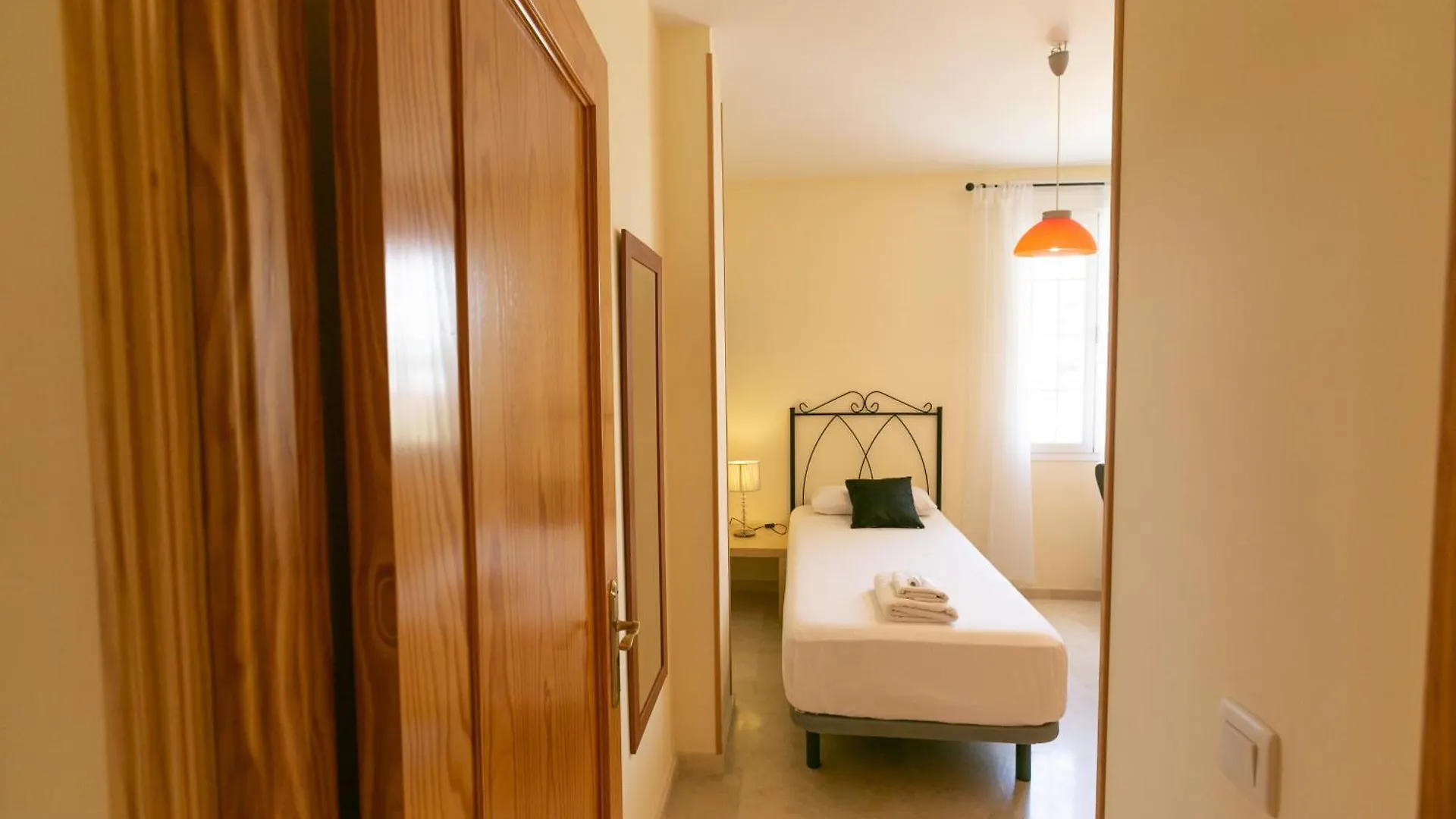 Tranquilo apartamento junto al campo de Golf 미하스